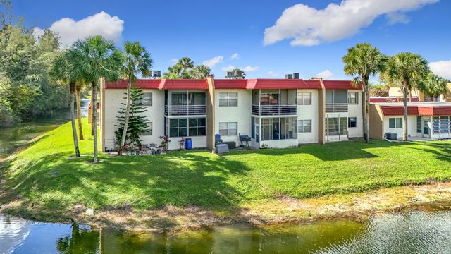235 Lake Dora Drive 235, West Palm Beach, FL 33411