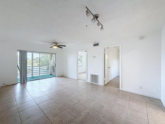 235 Lake Dora Drive 235, West Palm Beach, FL 33411