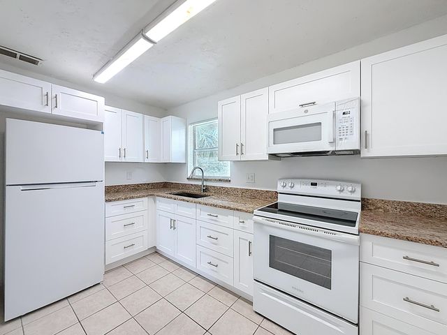 235 Lake Dora Drive 235, West Palm Beach, FL 33411