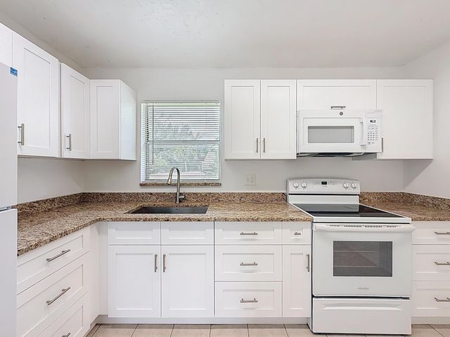 235 Lake Dora Drive 235, West Palm Beach, FL 33411