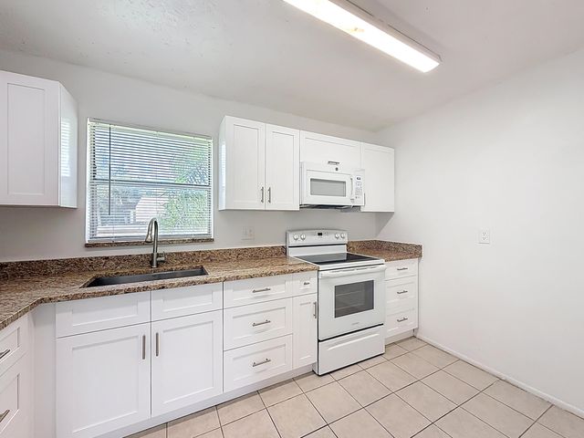 235 Lake Dora Drive 235, West Palm Beach, FL 33411