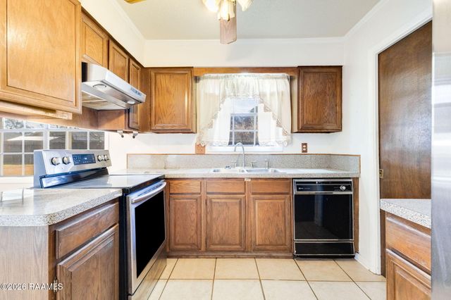 106 Kingswood Drive, Lafayette, LA 70501