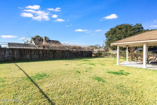 106 Kingswood Drive, Lafayette, LA 70501