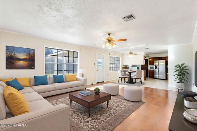 106 Kingswood Drive, Lafayette, LA 70501