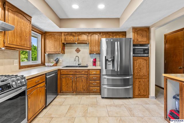 13712 Frederick Avenue, Omaha, NE 68138