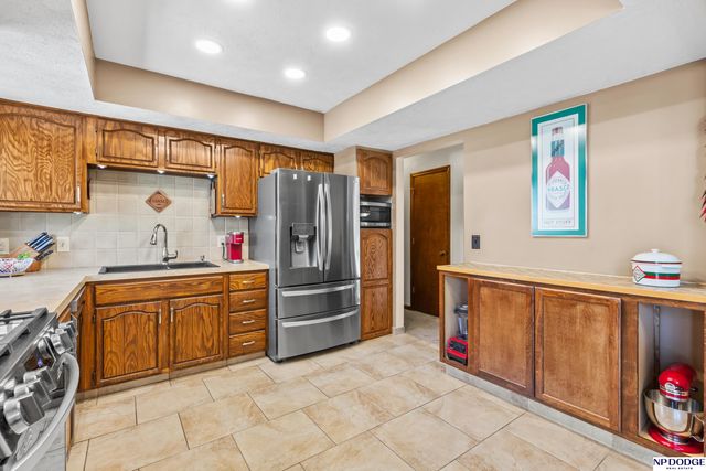13712 Frederick Avenue, Omaha, NE 68138