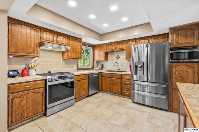 13712 Frederick Avenue, Omaha, NE 68138