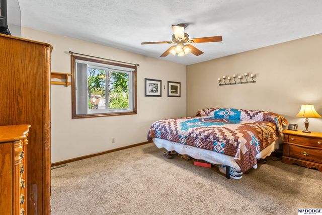 13712 Frederick Avenue, Omaha, NE 68138