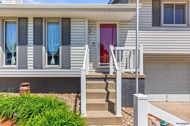 13712 Frederick Avenue, Omaha, NE 68138