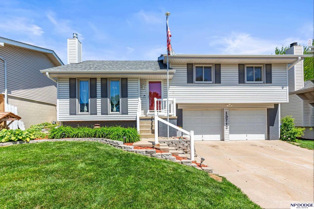 13712 Frederick Avenue, Omaha, NE 68138