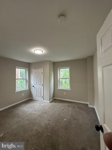 26 COLONIAL AVE, Trenton, NJ 08618