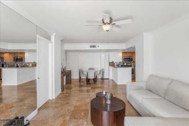 770 Claughton Island Dr 1614, Miami, FL 33131