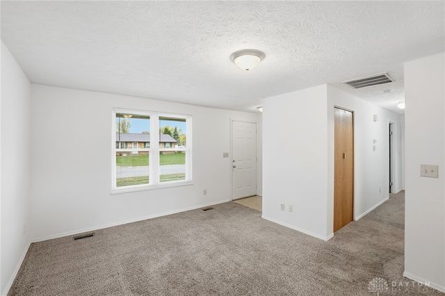 6429 Leawood Drive, Huber Heights, OH 45424