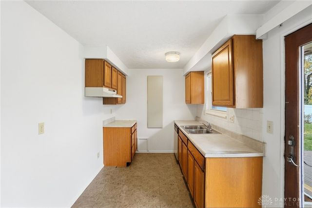 6429 Leawood Drive, Huber Heights, OH 45424