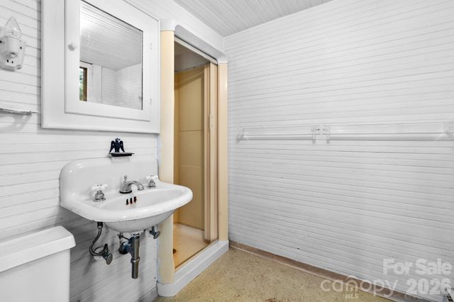 334 Chestnut Circle, Blowing Rock, NC 28605