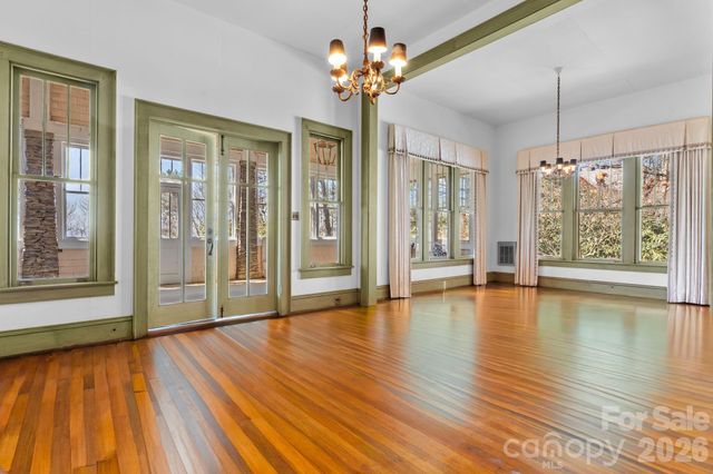 334 Chestnut Circle, Blowing Rock, NC 28605