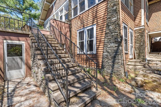 334 Chestnut Circle, Blowing Rock, NC 28605