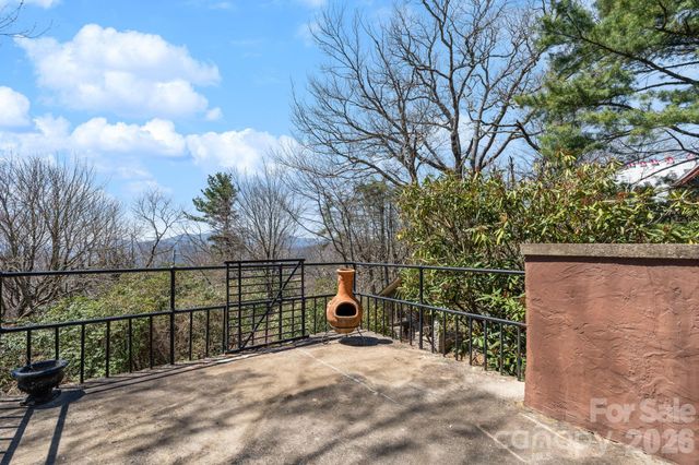 334 Chestnut Circle, Blowing Rock, NC 28605
