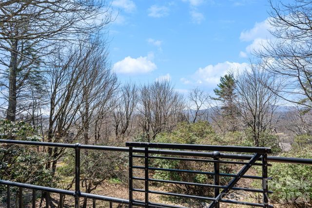 334 Chestnut Circle, Blowing Rock, NC 28605