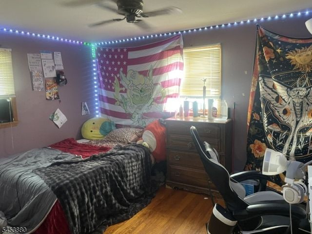84 E Laurel St, Woodbridge Twp., NJ 07064