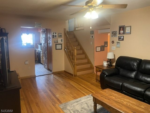 84 E Laurel St, Woodbridge Twp., NJ 07064