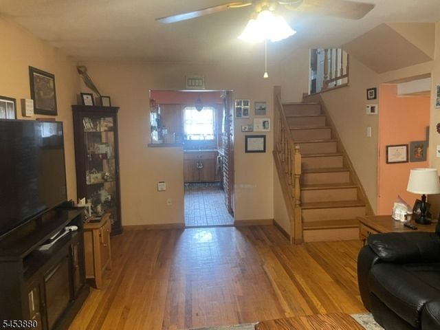 84 E Laurel St, Woodbridge Twp., NJ 07064