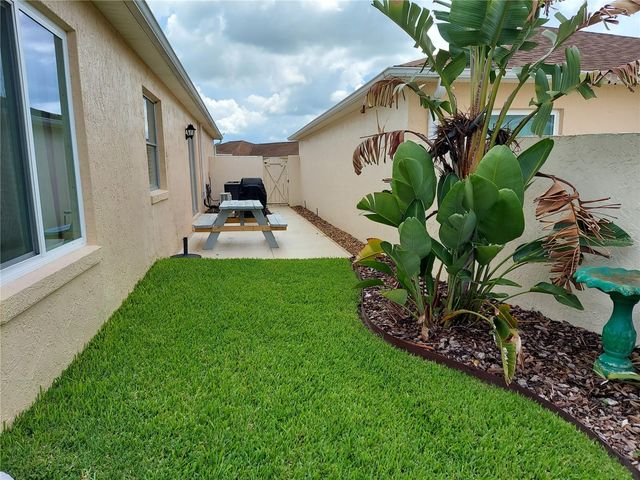 316 GUIDO AVENUE, Lady Lake, FL 32159