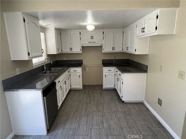 1077 E 71st Way, Long Beach, CA 90805
