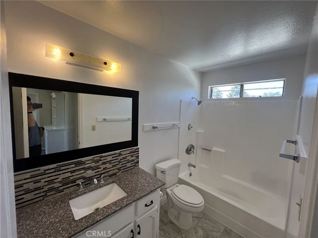 1077 E 71st Way, Long Beach, CA 90805
