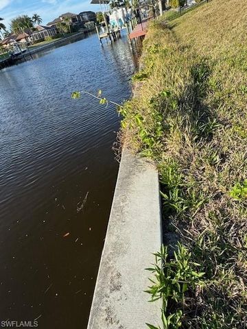 126 SW 38th PL, Cape Coral, FL 33991