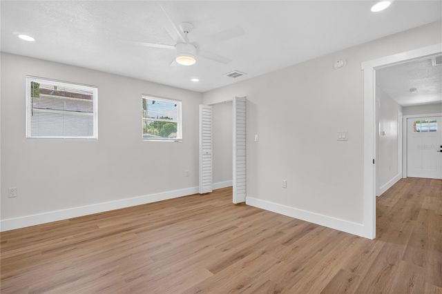 1214 20TH AVENUE S, St Petersburg, FL 33705