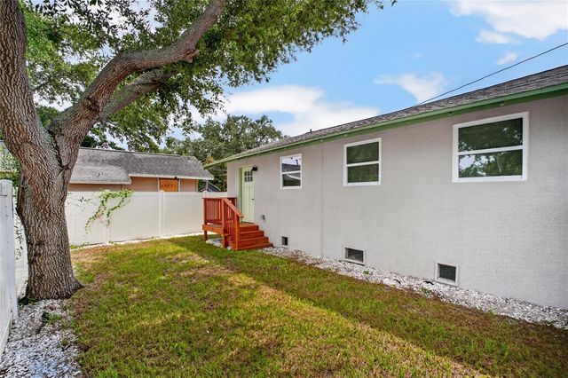 1214 20TH AVENUE S, St Petersburg, FL 33705
