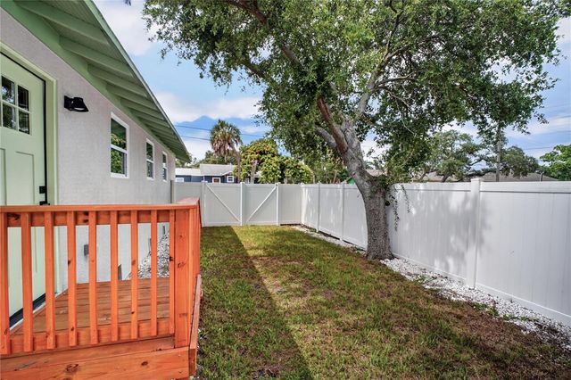 1214 20TH AVENUE S, St Petersburg, FL 33705