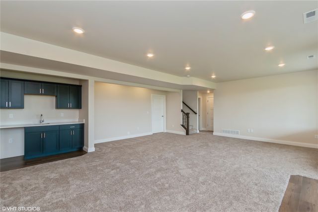 1103 Heritage Trail, Solon, IA 52333