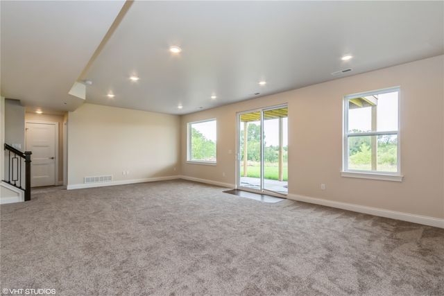 1103 Heritage Trail, Solon, IA 52333