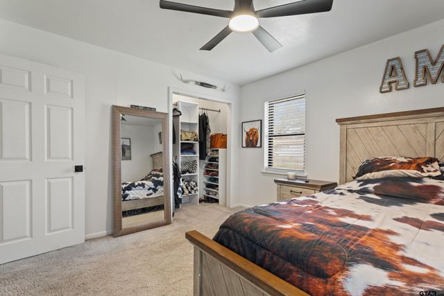 208 Dancer Dr, Longview, TX 75604