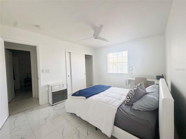 136 POMPANO DRIVE SE D, St Petersburg, FL 33705