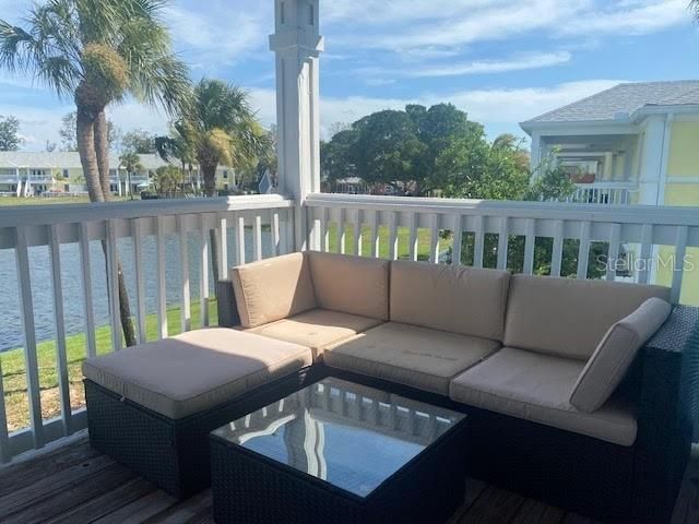 136 POMPANO DRIVE SE D, St Petersburg, FL 33705