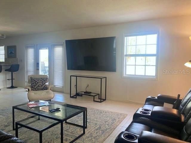 136 POMPANO DRIVE SE D, St Petersburg, FL 33705