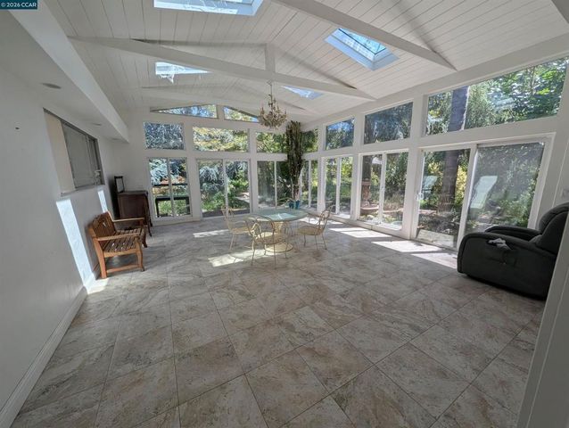 5235 La Corte Bonita, Concord, CA 94521