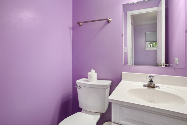 495 Kinkaid Court, Des Plaines, IL 60016