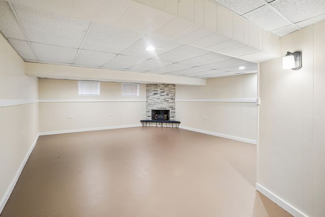 495 Kinkaid Court, Des Plaines, IL 60016