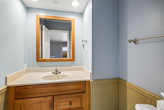 495 Kinkaid Court, Des Plaines, IL 60016