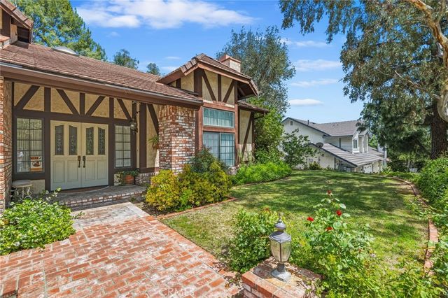 11930 Shoshone, Granada Hills, CA 91344