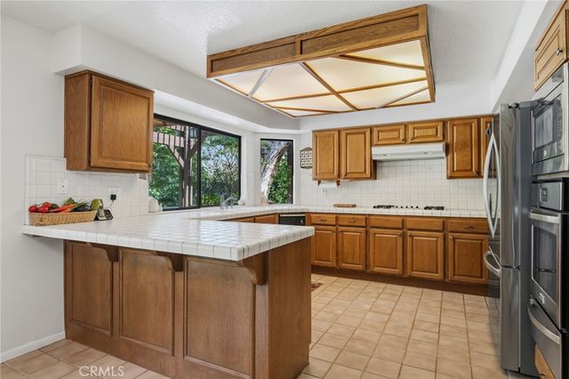 11930 Shoshone, Granada Hills, CA 91344
