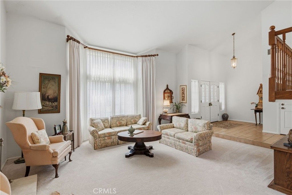 Image 10 of property listing at 11930 Shoshone, Granada Hills, CA 91344