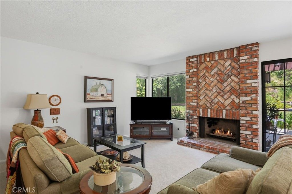Image 16 of property listing at 11930 Shoshone, Granada Hills, CA 91344