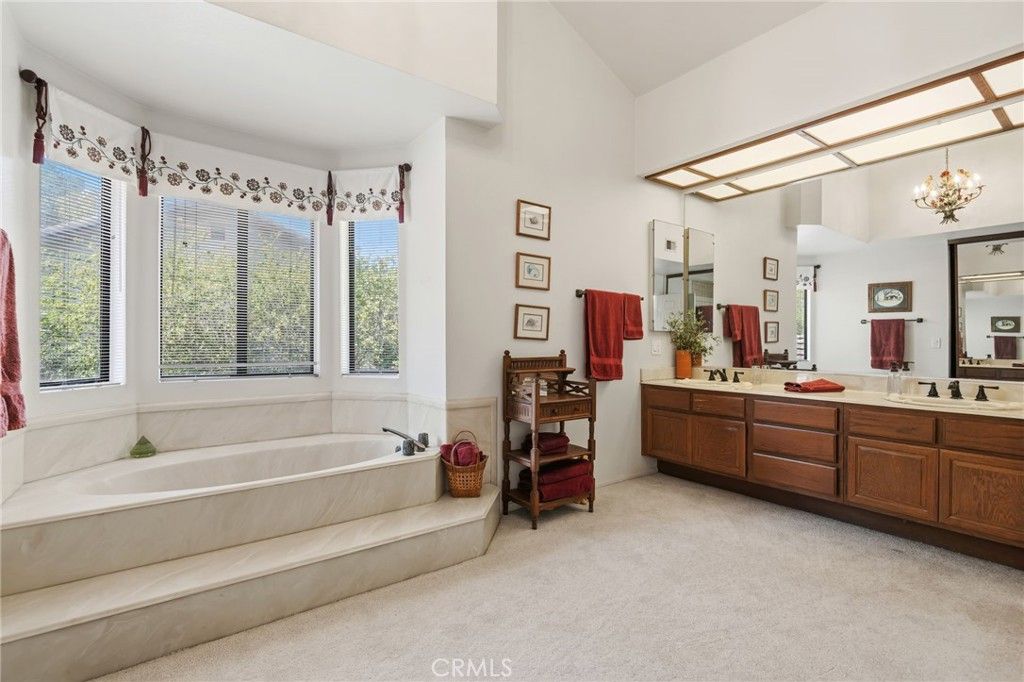 Image 24 of property listing at 11930 Shoshone, Granada Hills, CA 91344