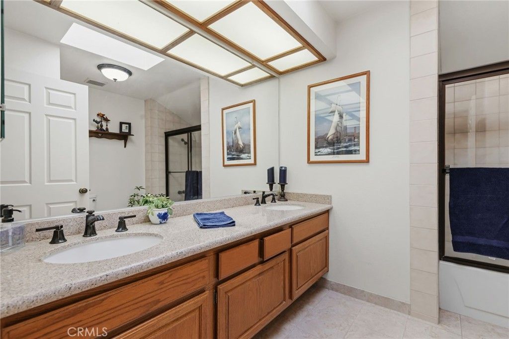 Image 28 of property listing at 11930 Shoshone, Granada Hills, CA 91344
