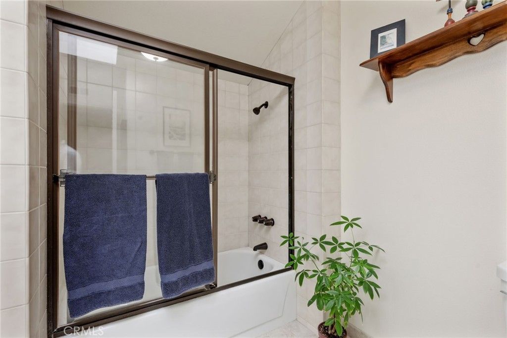 Image 29 of property listing at 11930 Shoshone, Granada Hills, CA 91344